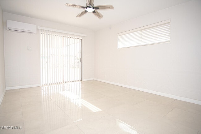 Building Photo - 4920 Alps Dr