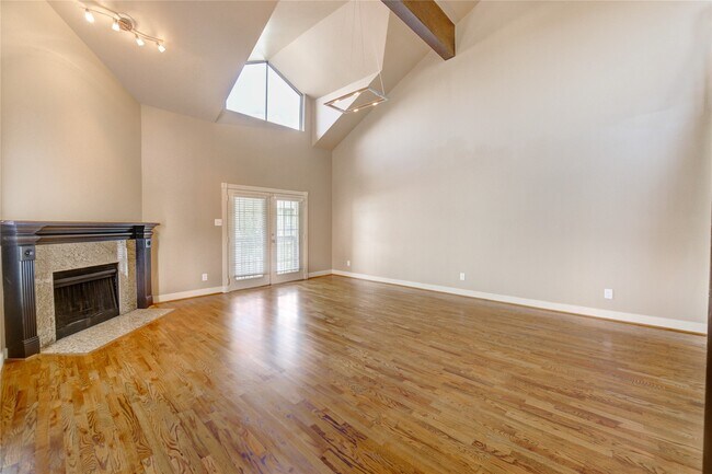 Building Photo - 2023 Gentryside Dr