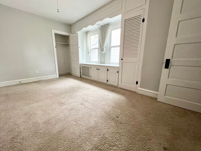 Building Photo - Gorgeous 3-Bedroom Home in Narberth! Avail...