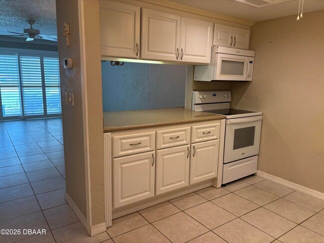 Building Photo - 2850 Ocean Shore Blvd