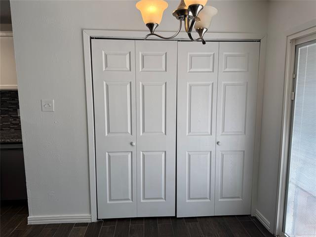 Building Photo - 4945 Wampler Dr