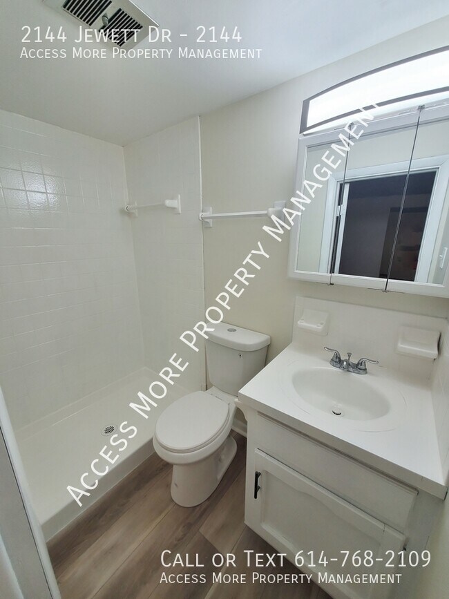 Building Photo - 2144 Jewett Dr