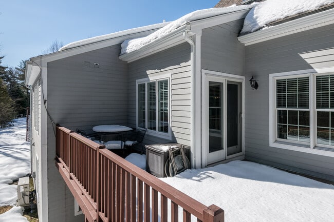 Building Photo - 53 Gables Dr