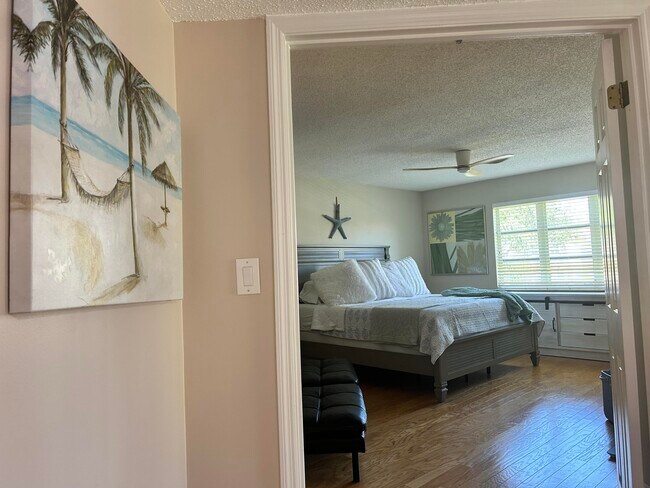 Building Photo - 274 Seabreeze Cir