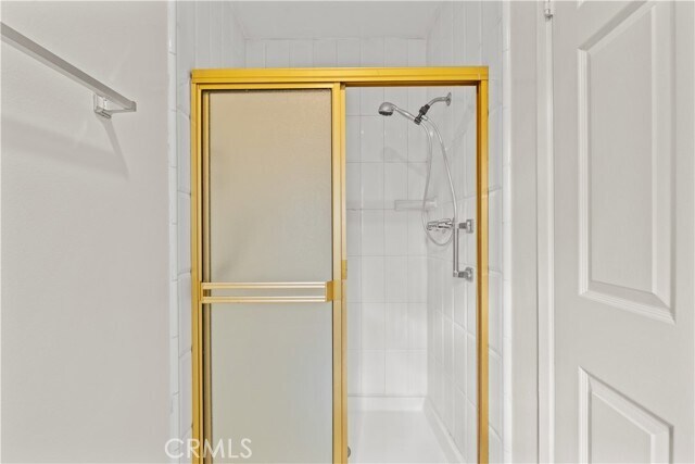 Building Photo - 4430 Noble Ave