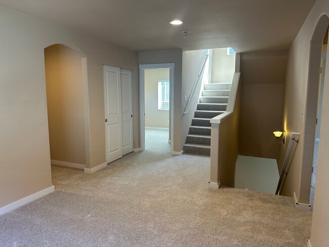 Building Photo - 3048 Puget Meadow Loop NE