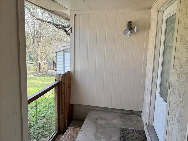 Building Photo - 11705 Cherokee St