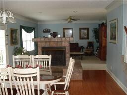 Building Photo - 141 Lyme Dr