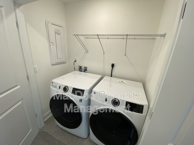 Building Photo - 4815 Jackson Village Pky