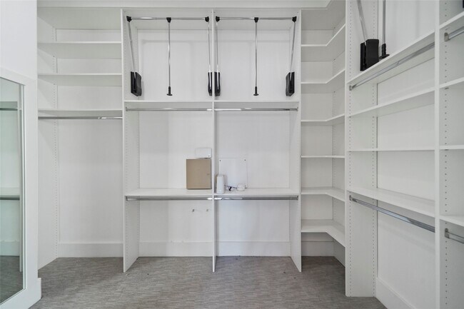 Building Photo - 4123 Eigel St