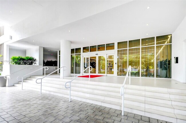 Building Photo - 4250 Biscayne Blvd