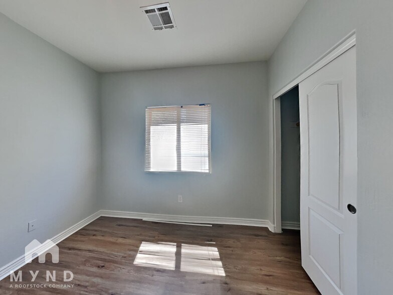 Building Photo - 1229 Prickly Pear St