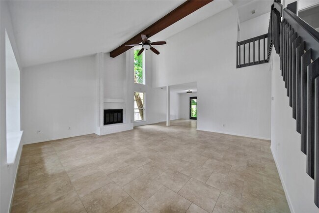 Building Photo - 43 E Lance Leaf Rd
