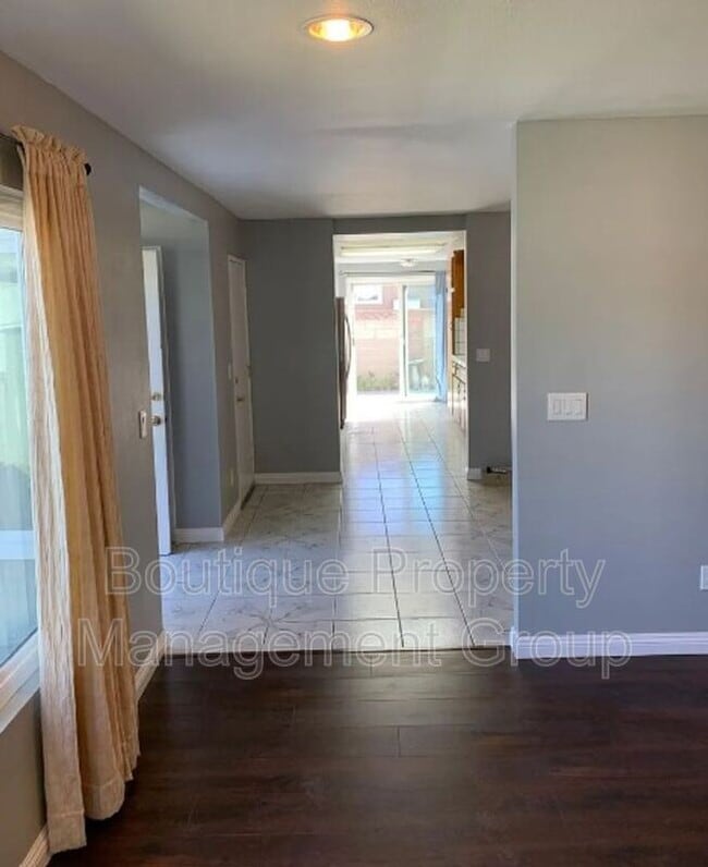 Building Photo - 7022 El Viento Way