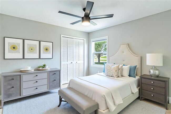 Building Photo - 5126 Martinique Dr
