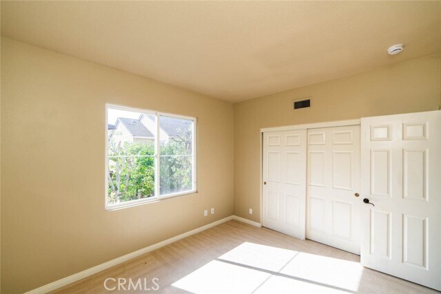 Building Photo - 6 Roseleaf