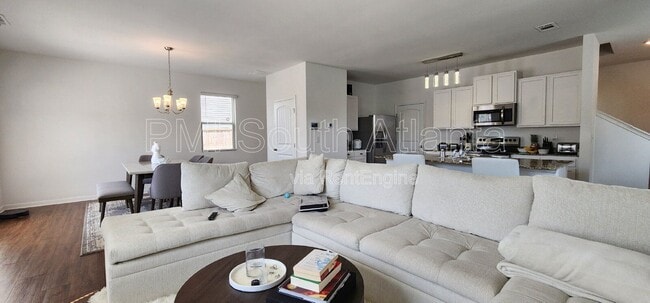 Building Photo - 4040 Alveston Dr