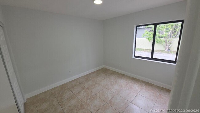 Building Photo - 2250 NW 183rd St