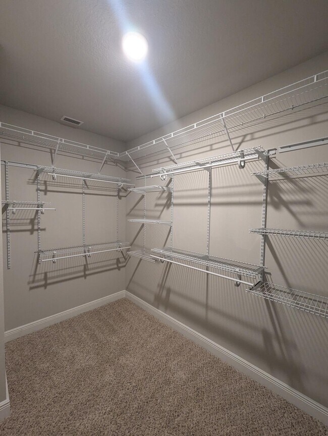 Building Photo - 3565 Pearl Ct