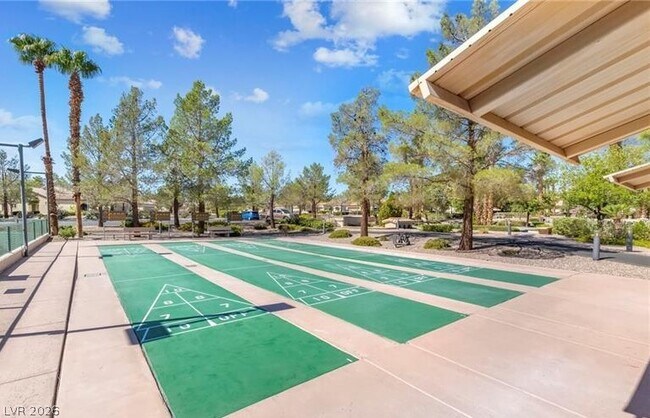 Building Photo - 8701 Prairie Hill Dr