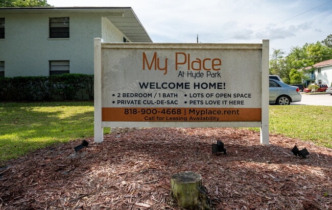 Building Photo - Expansive 2BR Downstairs Apartment Featuring a Fresh Remodel and Stainless Steel Essentials.