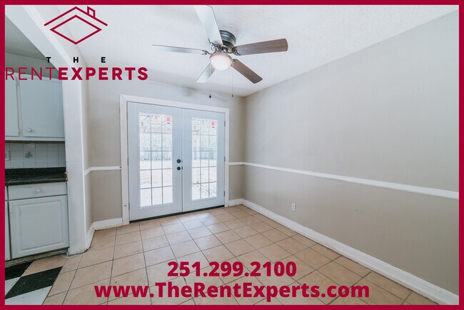 Building Photo - 2551 Farnell Dr