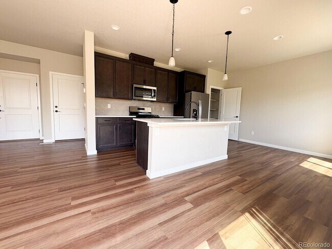 Building Photo - 485 Galveston Ter