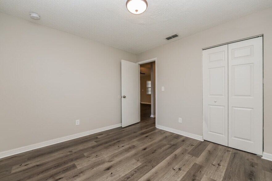 Building Photo - 11337 Blackbark Dr