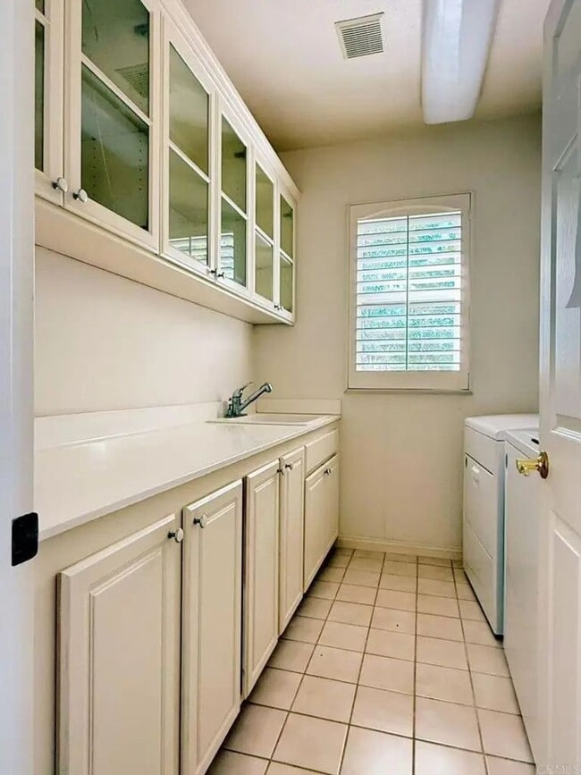 Building Photo - 5BD/4.5BA, 3,500 sq. ft. San Marcos Home w/ Ocean Views