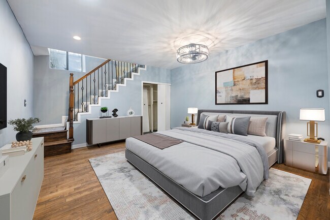 Building Photo - 117 W 82 St