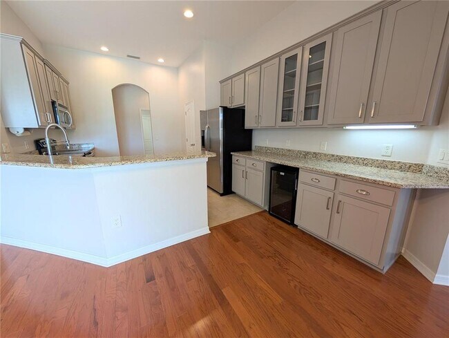 Building Photo - 5303 Moon Shell Dr