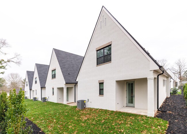 Building Photo - 1713 Double Oak Trl