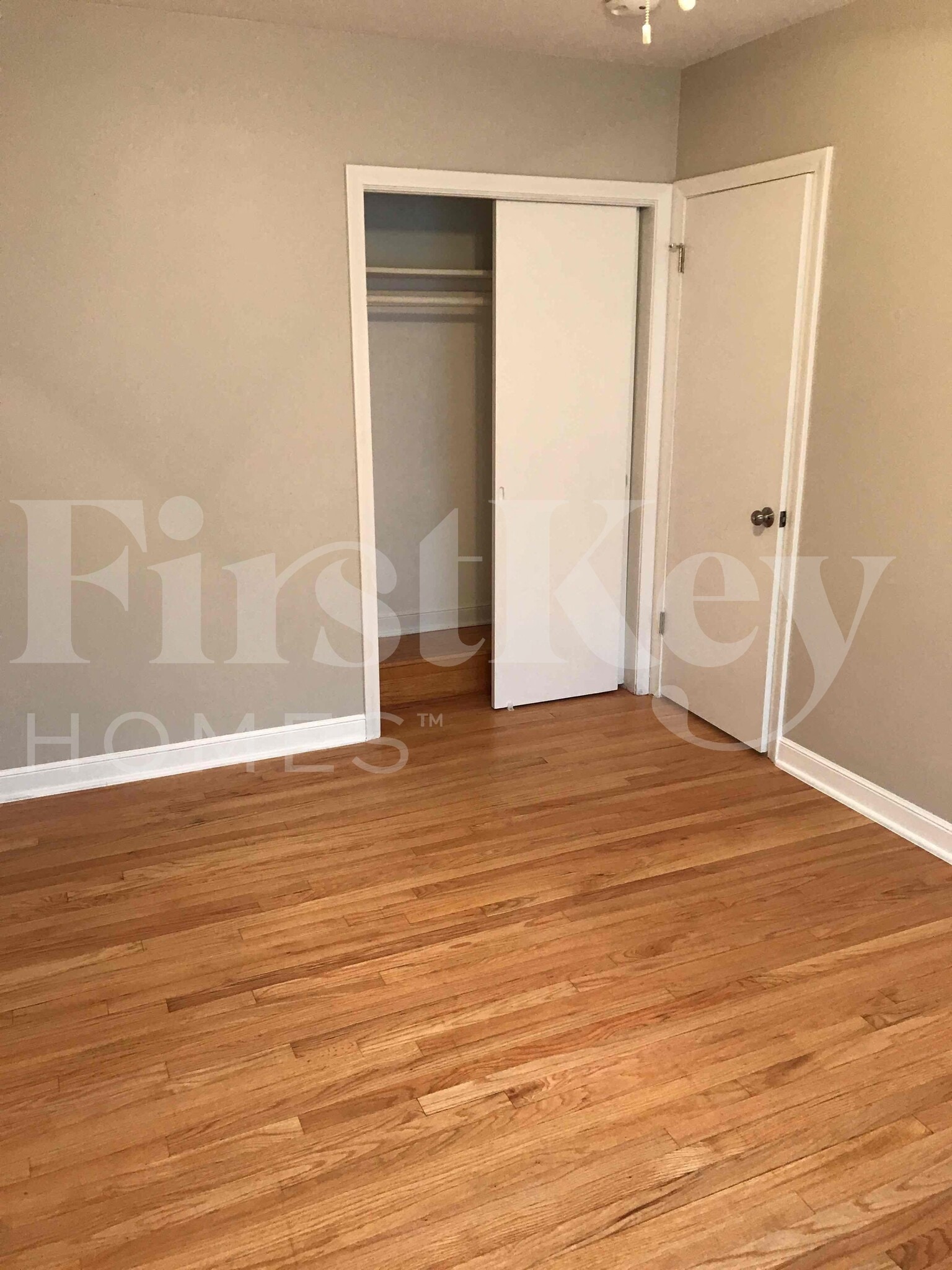 Building Photo - 723 Manchester Ave