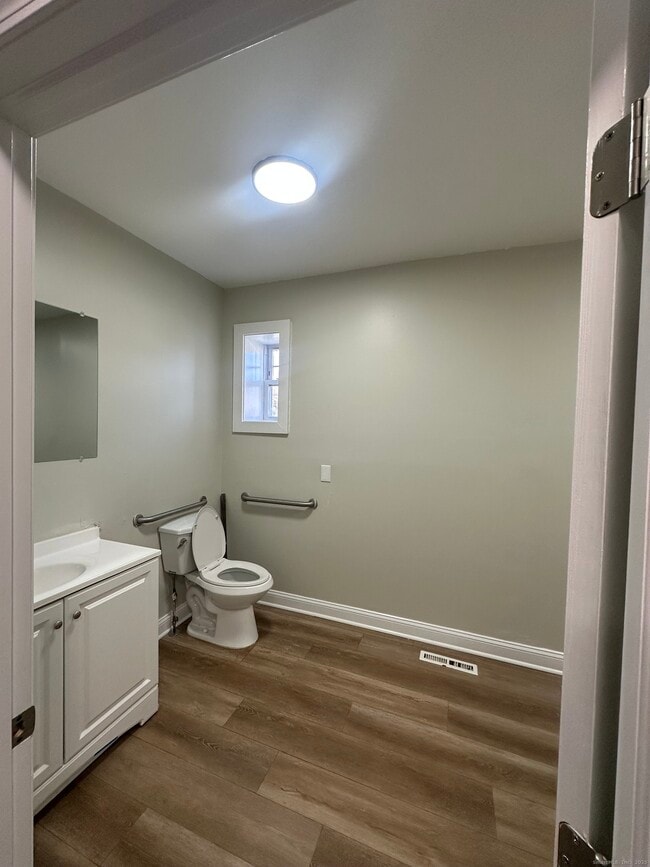 Building Photo - 1065 Central Ave