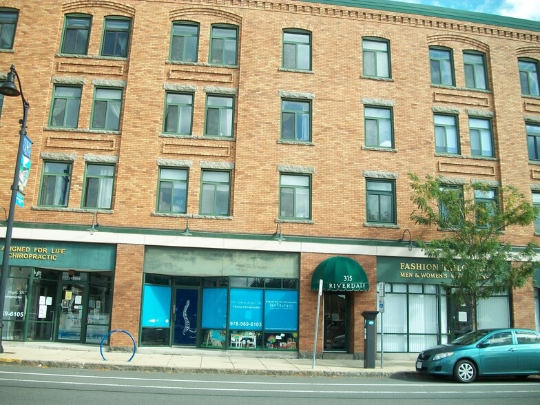 Building Photo - 315 Rantoul St