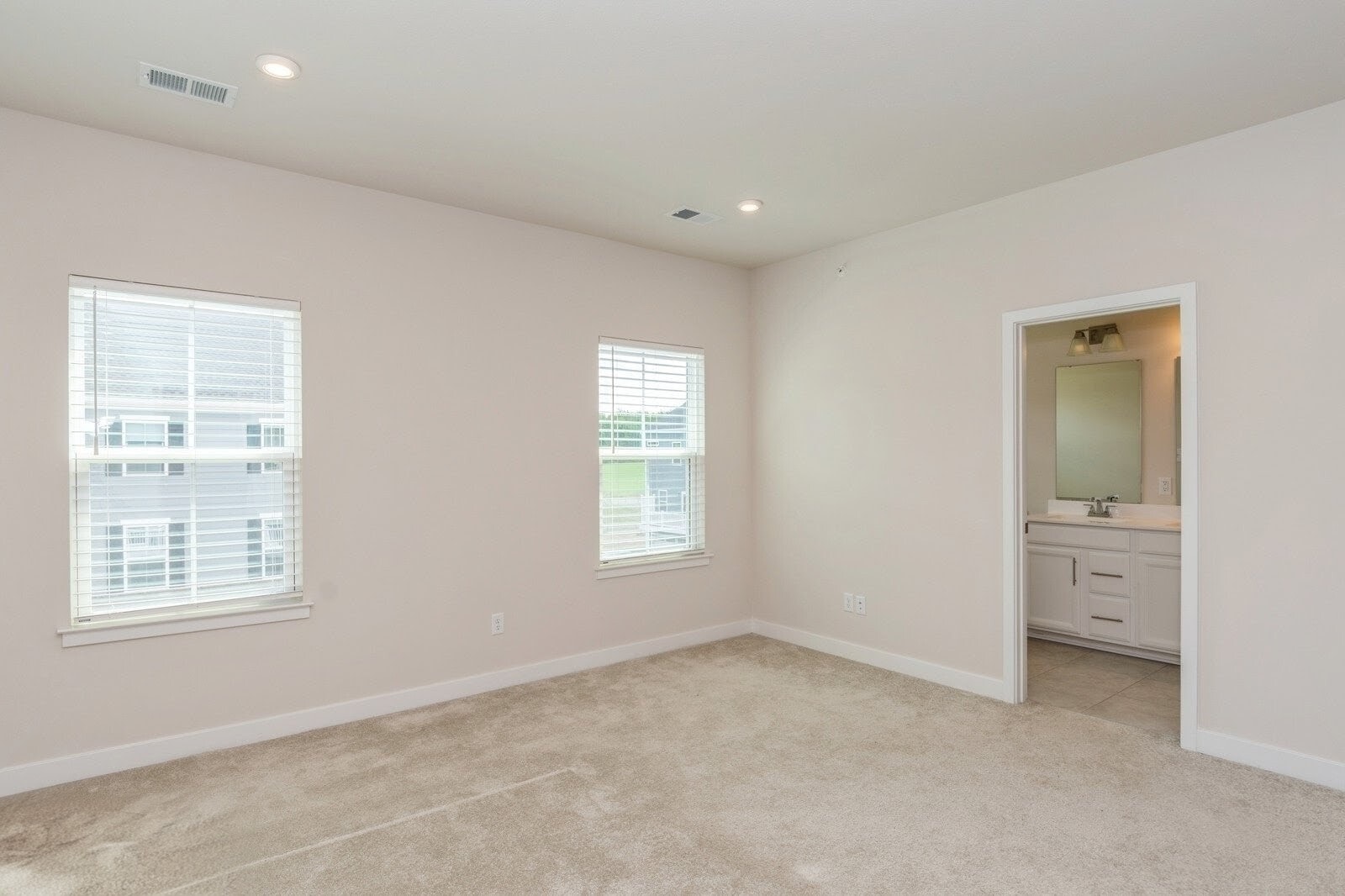 Building Photo - 4602 Spruce Rd