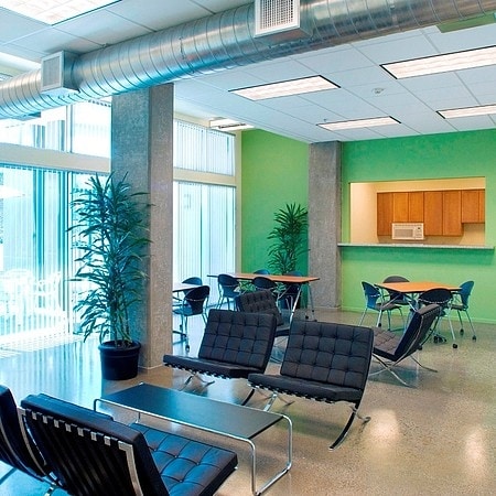 Lobby Photo - Delmas Park