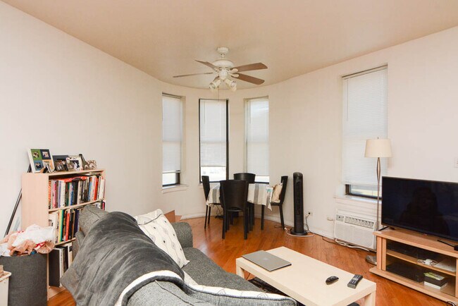 Building Photo - 3941 N Monticello Ave