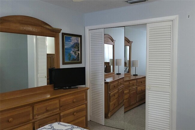 Building Photo - 4318 Tahitian Gardens Cir