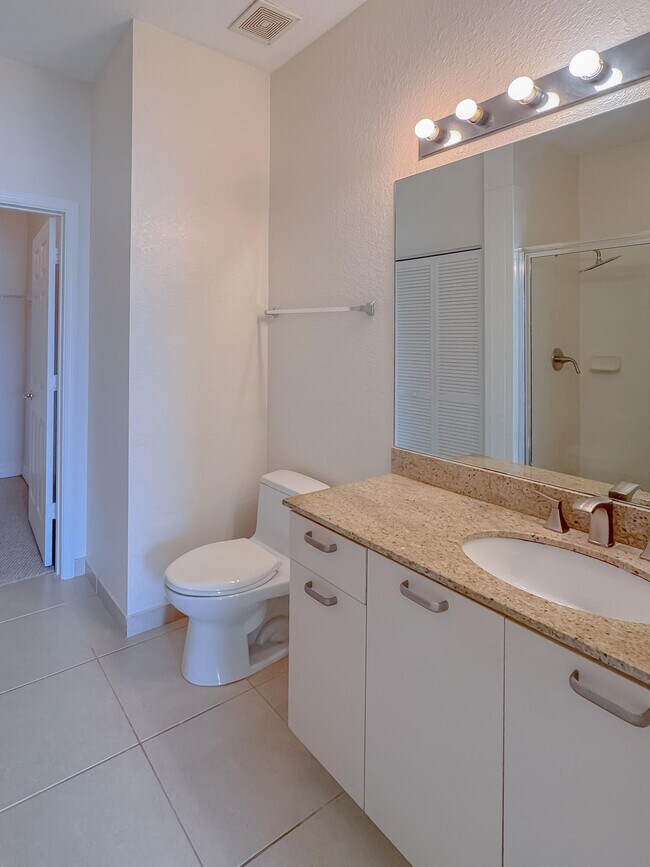 Building Photo - 55 SE Palermo