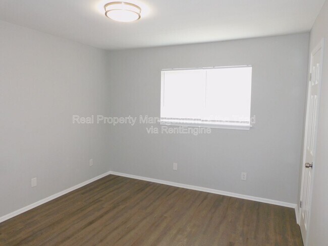 Building Photo - 4216 Parker St