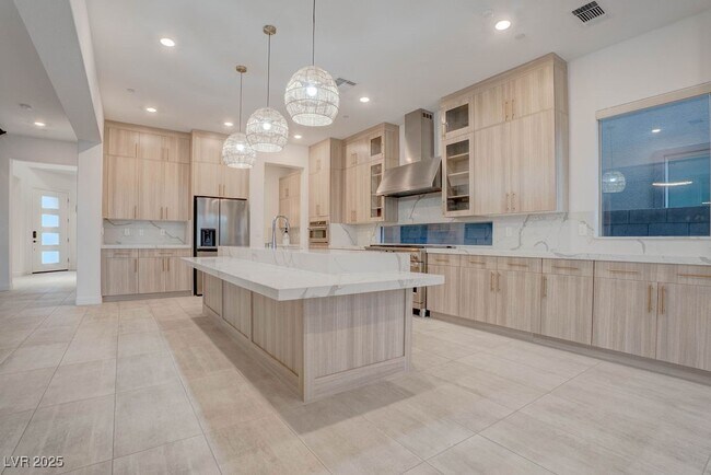 Building Photo - 230 Carmel Sky St