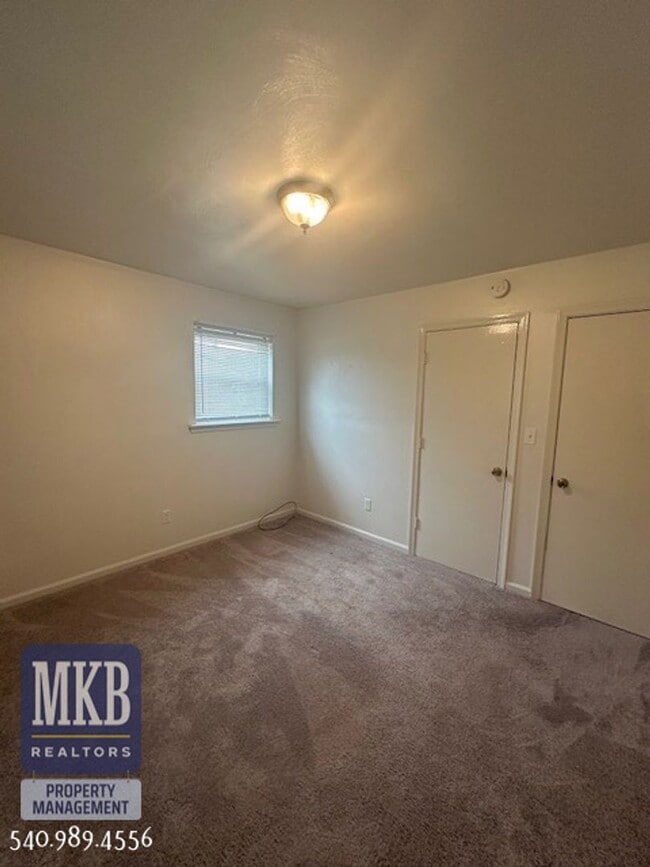 Building Photo - 3 Bedroom in Vinton