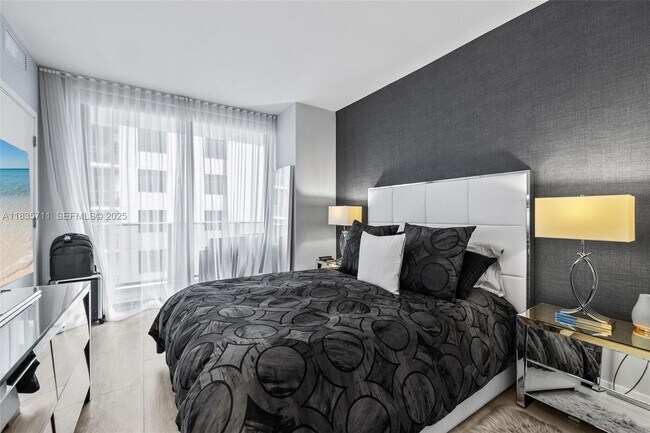 Building Photo - 55 SW 9th St