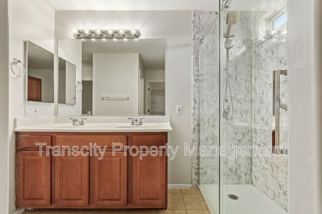 Building Photo - 10221 E Isleta Ave