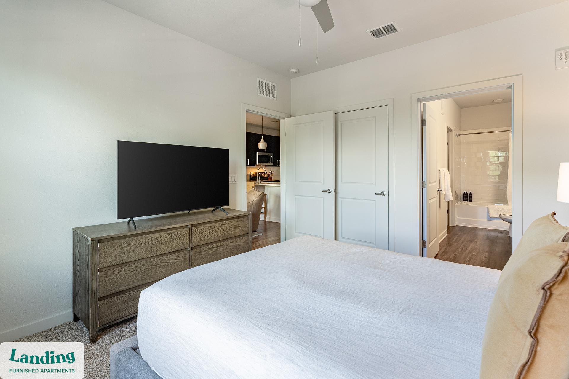 Building Photo - 1225 Utica Dr