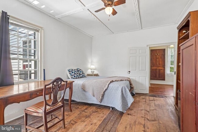 Building Photo - 2167 Brunswick Ave