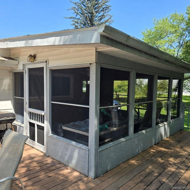 Building Photo - 14 Ann Ln