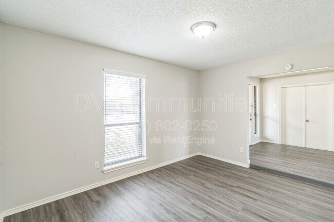 Building Photo - 2804 Red River St