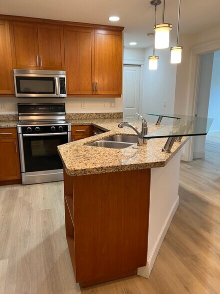 Building Photo - 3150 W Government Way